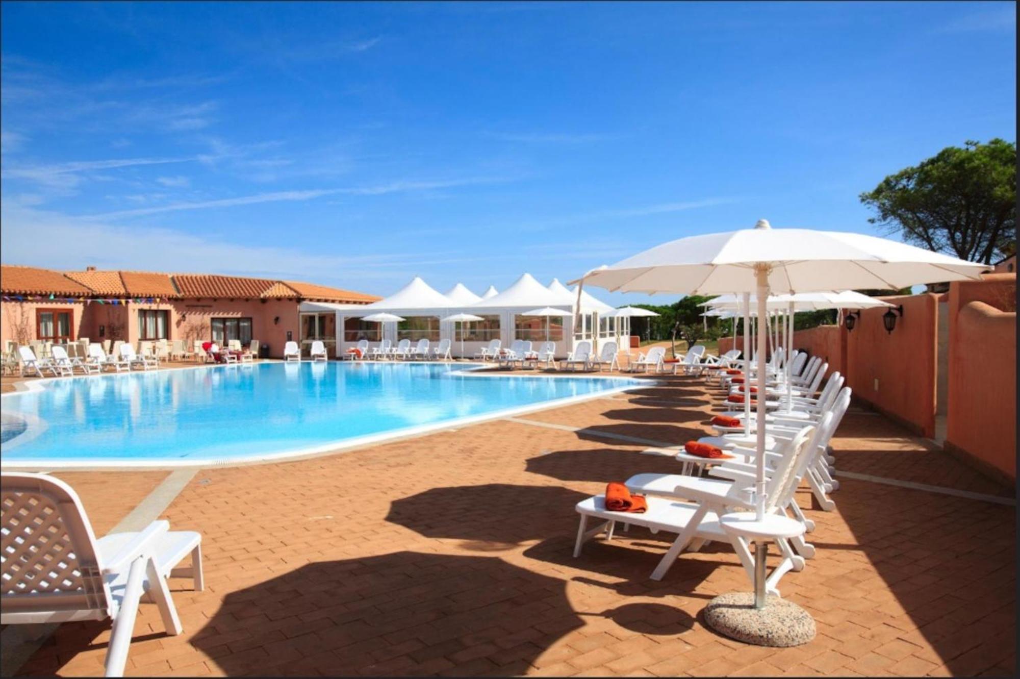 Residence Pierre & Vacances Vignola Mare المظهر الخارجي الصورة